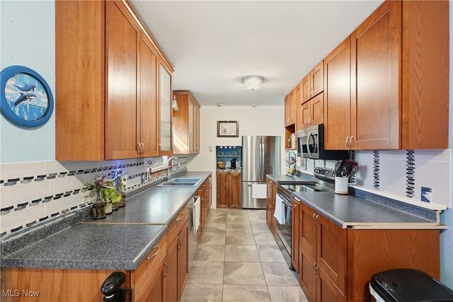 2236 17th Street, Cuyahoga Falls, OH 44223