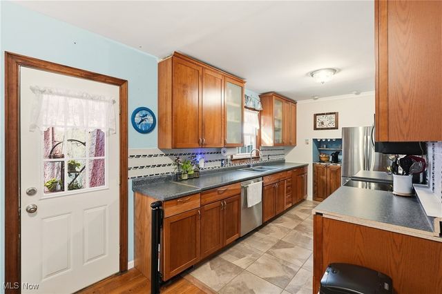 2236 17th Street, Cuyahoga Falls, OH 44223