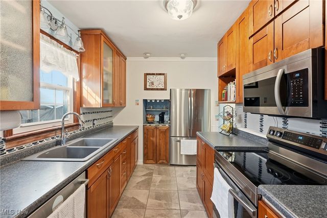 2236 17th Street, Cuyahoga Falls, OH 44223