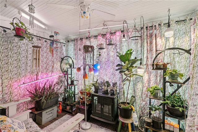 2236 17th Street, Cuyahoga Falls, OH 44223