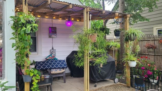 2236 17th Street, Cuyahoga Falls, OH 44223