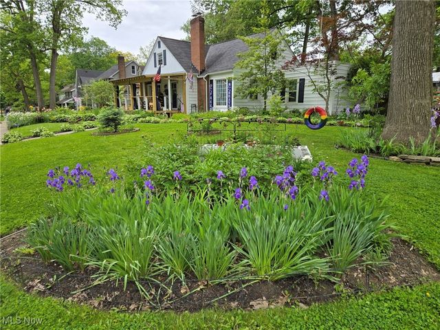 2236 17th Street, Cuyahoga Falls, OH 44223