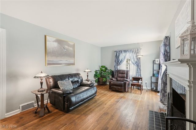 2236 17th Street, Cuyahoga Falls, OH 44223