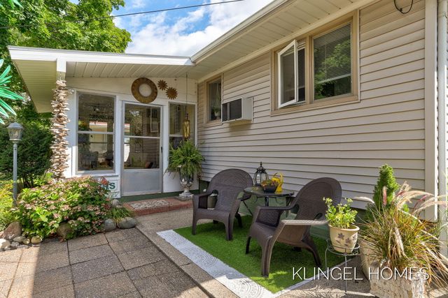 1709 Sheldon Road, Grand Haven, MI 49417