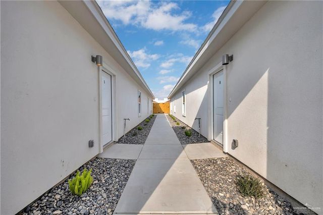 448 Medina Lane, Alamo, TX 78516