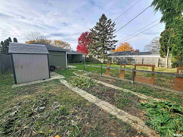 3855 26TH Avenue, Rock Island, IL 61201