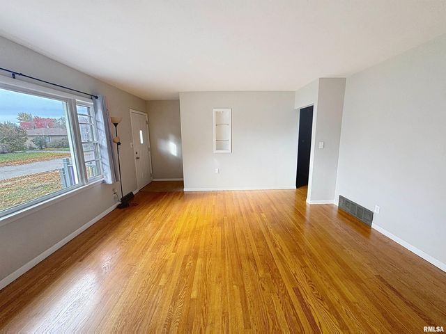 3855 26TH Avenue, Rock Island, IL 61201