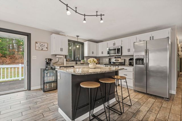 20 Towle Road, Epping, NH 03042