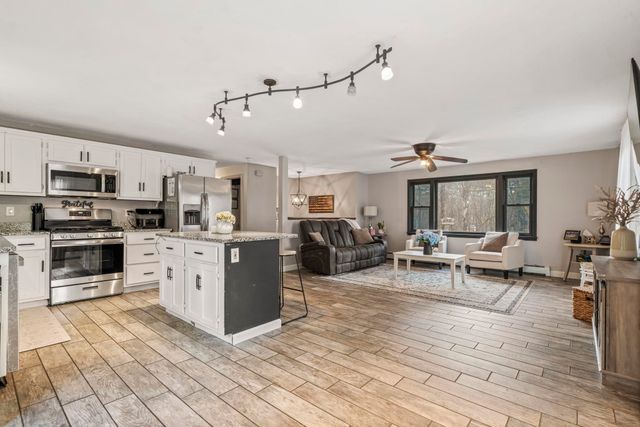 20 Towle Road, Epping, NH 03042