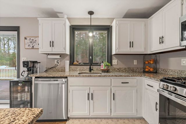 20 Towle Road, Epping, NH 03042