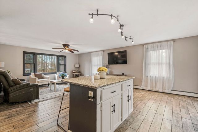 20 Towle Road, Epping, NH 03042