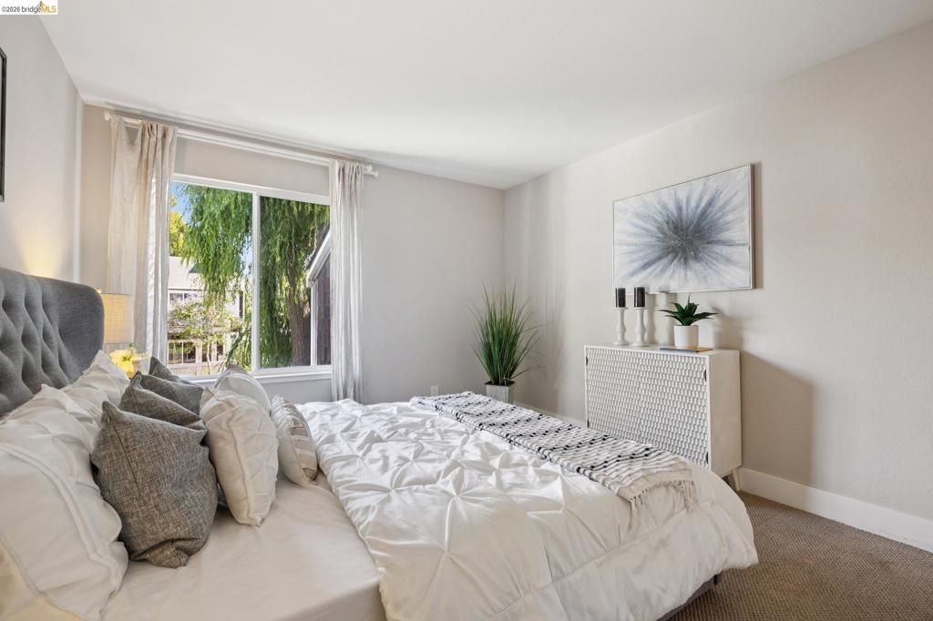 Image 15 of property listing at 96 Bayside Ct, Richmond, CA 94804