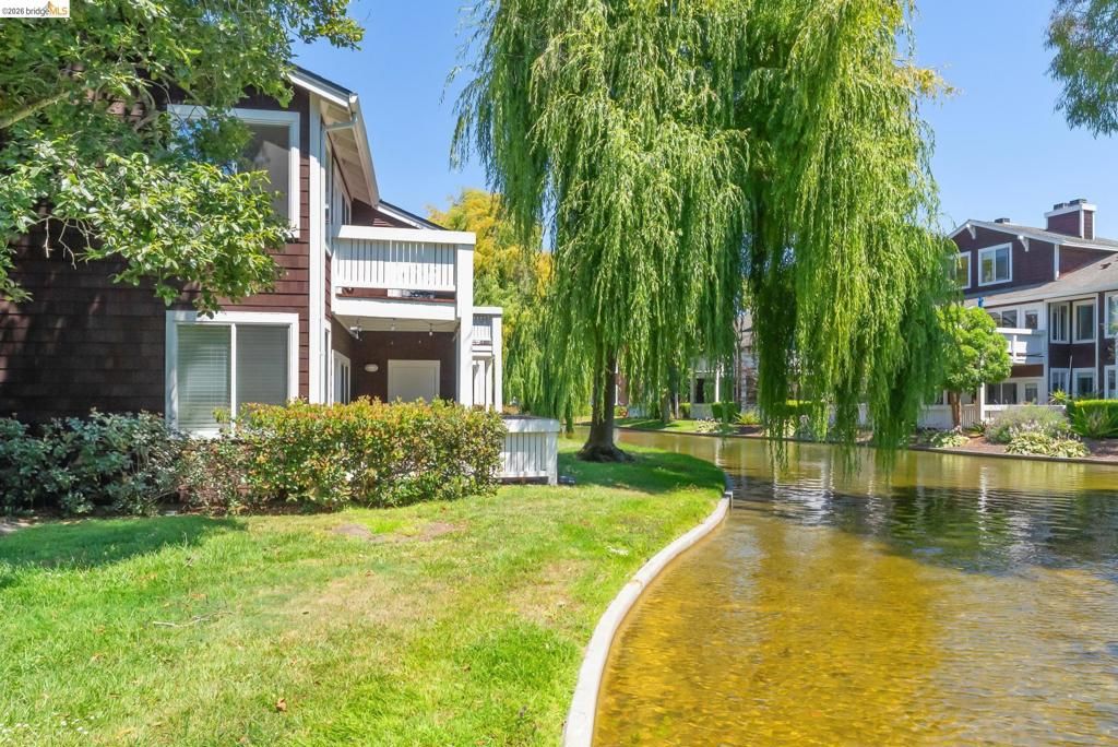 Image 34 of property listing at 96 Bayside Ct, Richmond, CA 94804