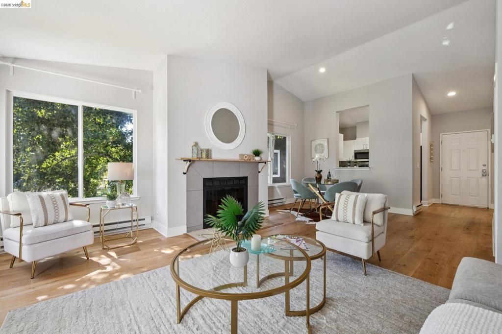 Image 4 of property listing at 96 Bayside Ct, Richmond, CA 94804