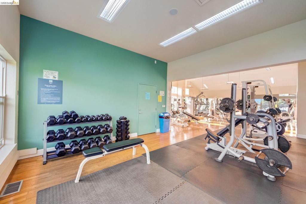 Image 41 of property listing at 96 Bayside Ct, Richmond, CA 94804