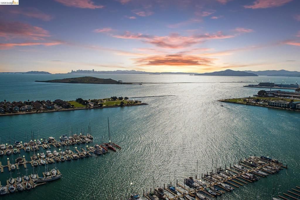 Image 51 of property listing at 96 Bayside Ct, Richmond, CA 94804