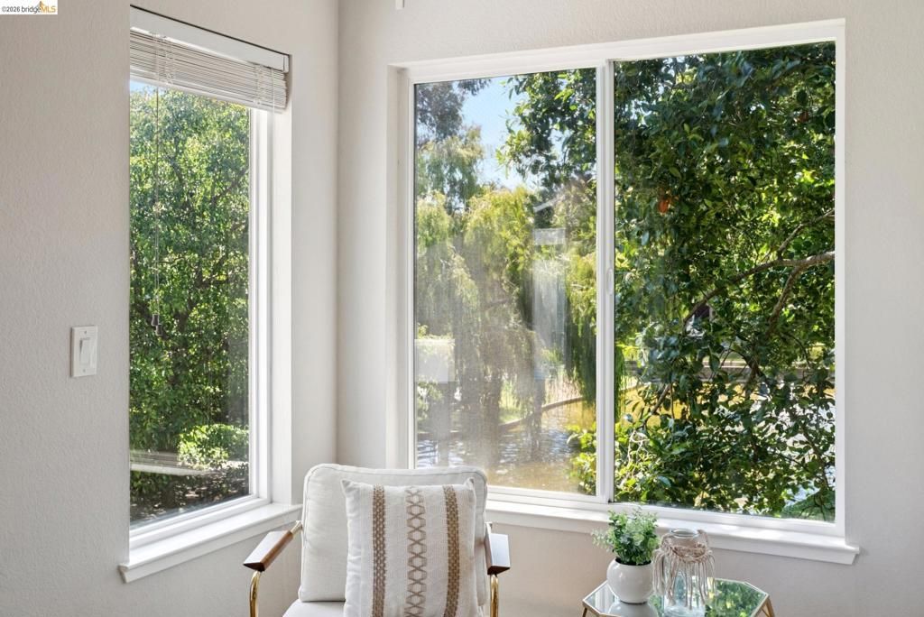 Image 7 of property listing at 96 Bayside Ct, Richmond, CA 94804