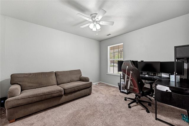 10 W Crook Lane, Bella Vista, AR 72714