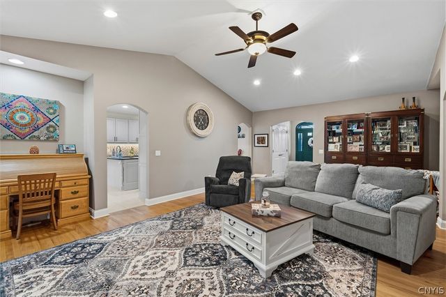 9157 Mud Mill Road, Clay, NY 13029