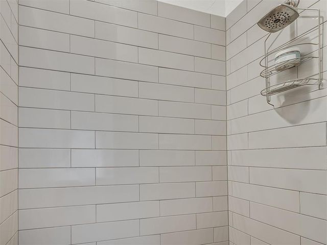 2400 NW 179th Terrace, Edmond, OK 73012