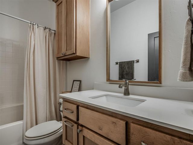 2400 NW 179th Terrace, Edmond, OK 73012