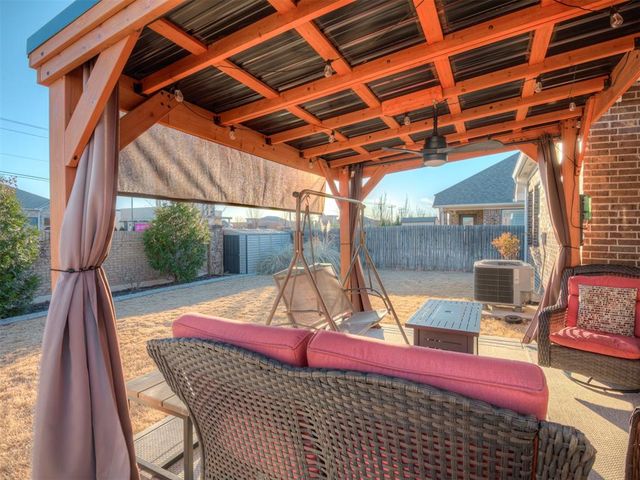 2400 NW 179th Terrace, Edmond, OK 73012