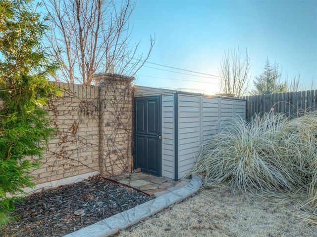 2400 NW 179th Terrace, Edmond, OK 73012