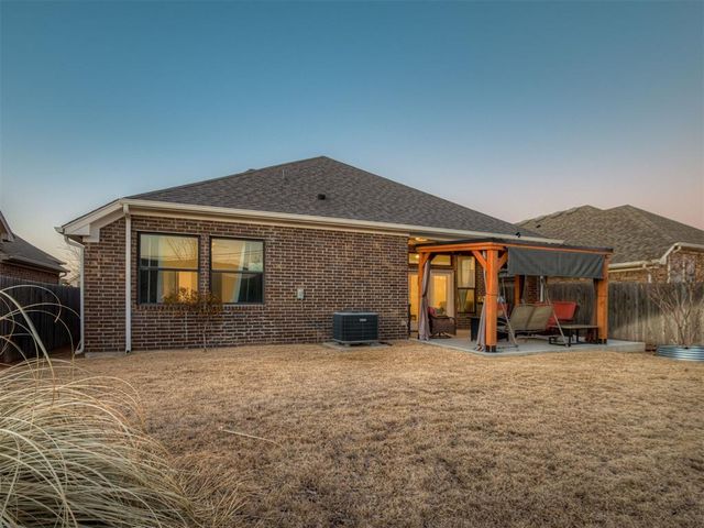 2400 NW 179th Terrace, Edmond, OK 73012