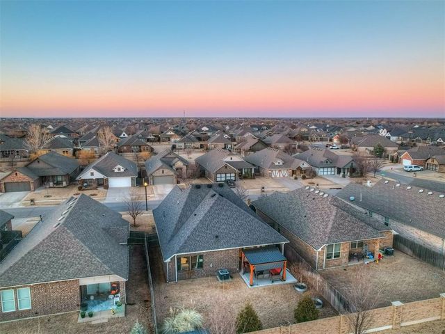 2400 NW 179th Terrace, Edmond, OK 73012