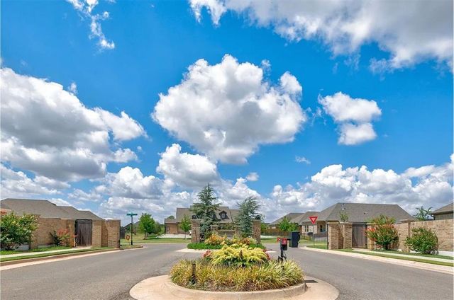 2400 NW 179th Terrace, Edmond, OK 73012