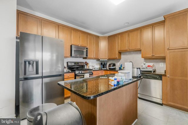 43729 STOKE CHAPEL TER, Ashburn, VA 20148