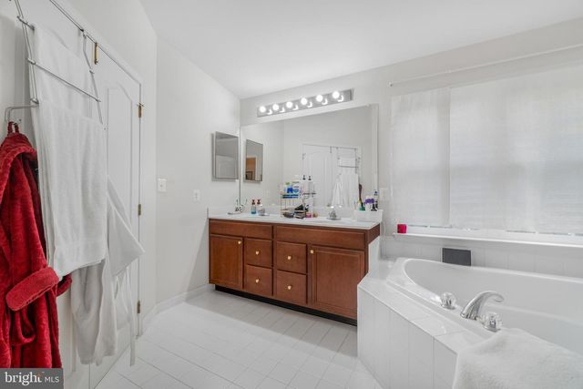 43729 STOKE CHAPEL TER, Ashburn, VA 20148