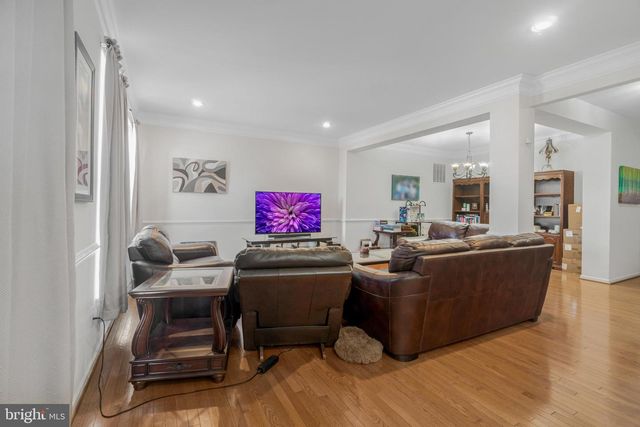 43729 STOKE CHAPEL TER, Ashburn, VA 20148