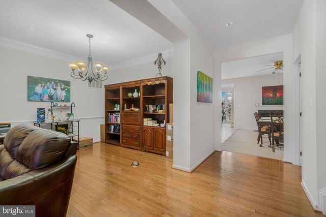43729 STOKE CHAPEL TER, Ashburn, VA 20148