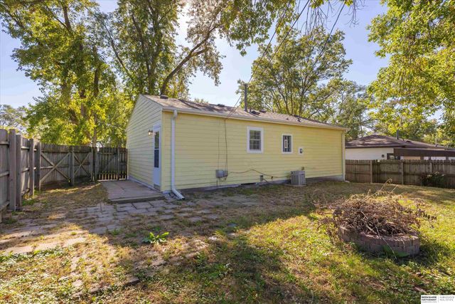 7324 Frederick Avenue, La Vista, NE 68128