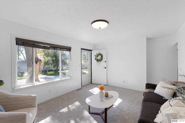 7324 Frederick Avenue, La Vista, NE 68128