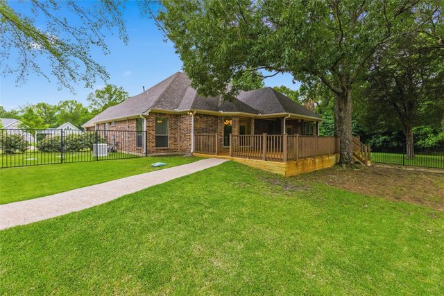 271 Private Road 5943, Yantis, TX 75497