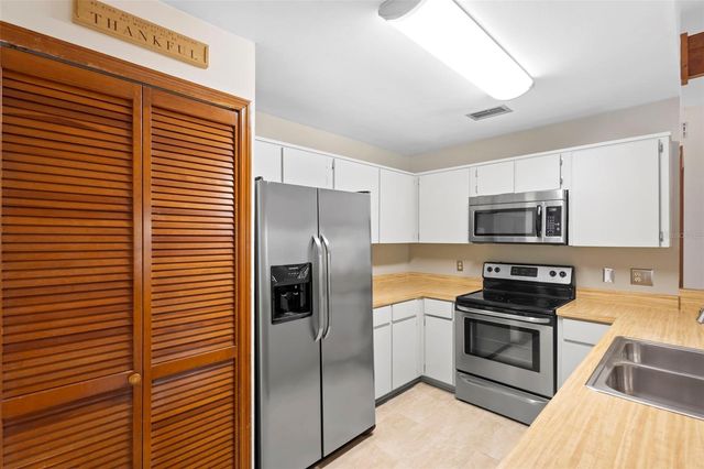 5000 DOVER CIRCLE, Orlando, FL 32807