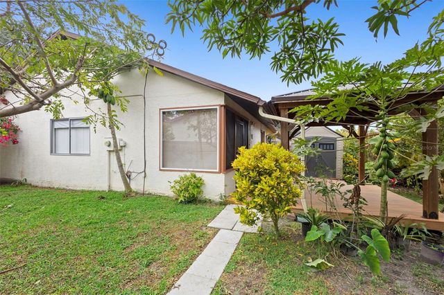 5000 DOVER CIRCLE, Orlando, FL 32807