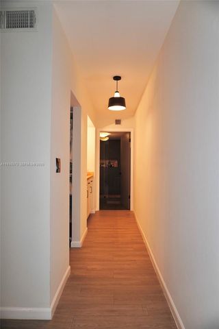 541 NW 98th Ave, Plantation, FL 33324