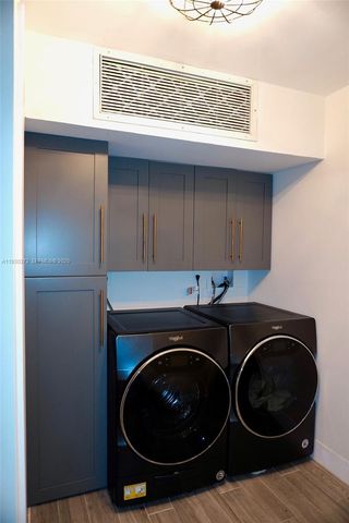 541 NW 98th Ave, Plantation, FL 33324