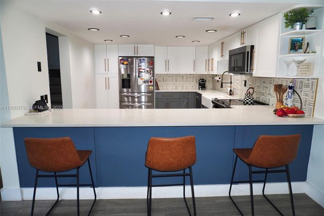 541 NW 98th Ave, Plantation, FL 33324