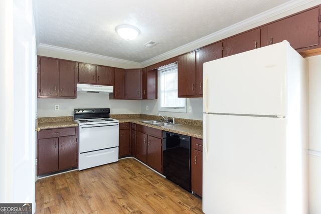 141 Brownsmill Drive, Grayson, GA 30017