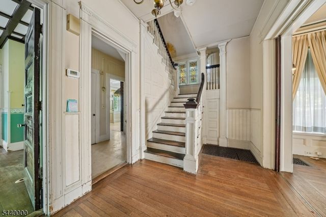 279 Scotland Rd, South Orange Village Twp., NJ 07079