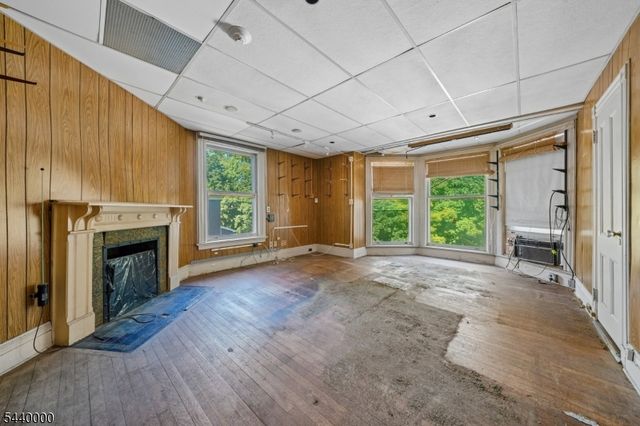 279 Scotland Rd, South Orange Village Twp., NJ 07079