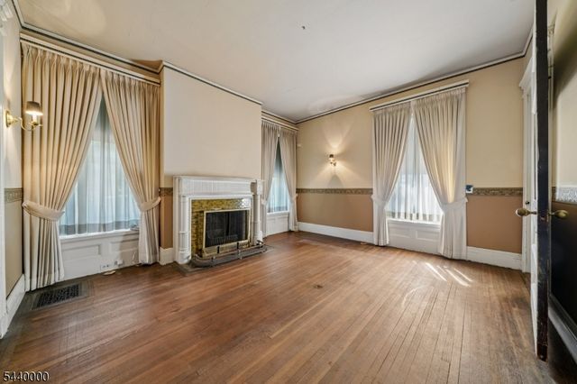279 Scotland Rd, South Orange Village Twp., NJ 07079