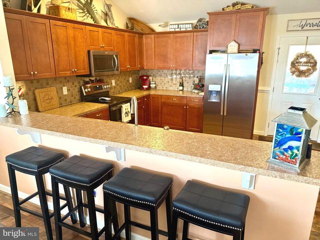 1157 GRANNY SMITH RD, Linden, VA 22642