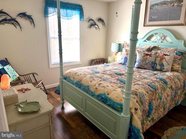 1157 GRANNY SMITH RD, Linden, VA 22642