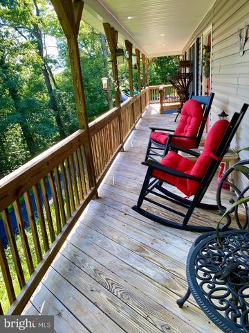 1157 GRANNY SMITH RD, Linden, VA 22642