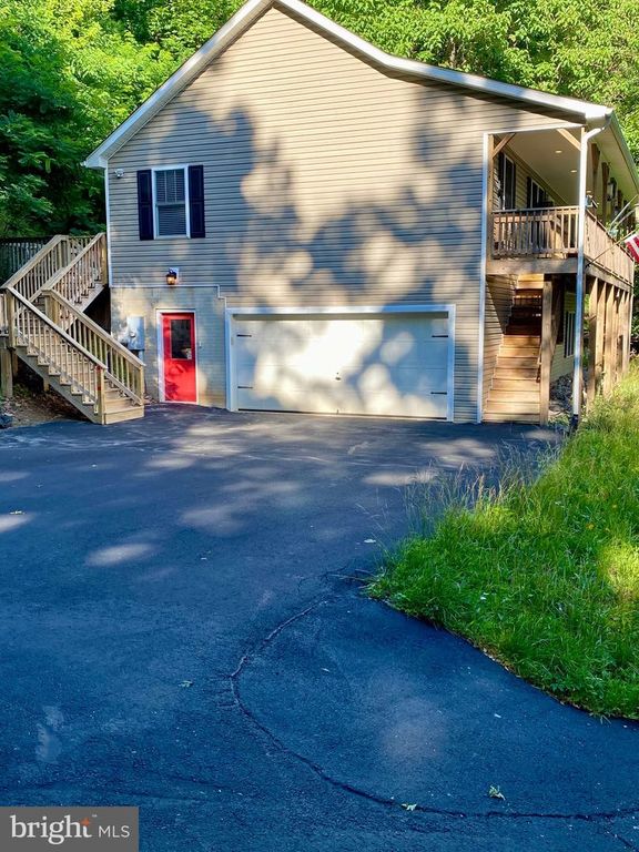 1157 GRANNY SMITH RD, Linden, VA 22642